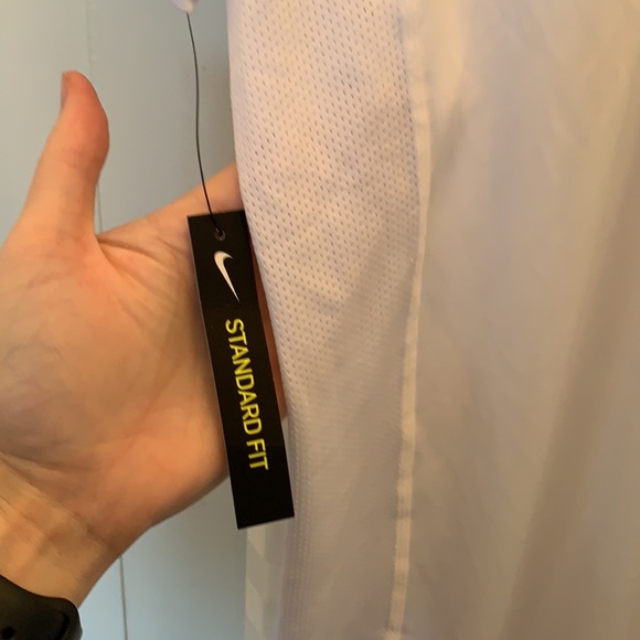 Nike Running t-shirt NEW - Picture 4 of 6